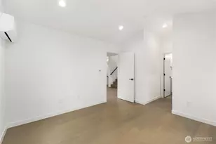 516 N 102nd St, Seattle, WA 98133 - Photo 12