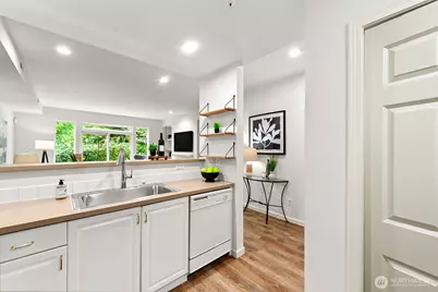 21616 9th Avenue SE #C105, Bothell, WA 98021 - Photo 16
