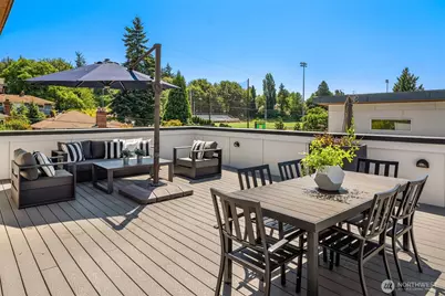 8509 Burke Avenue N, Seattle, WA 98103 - Photo 28