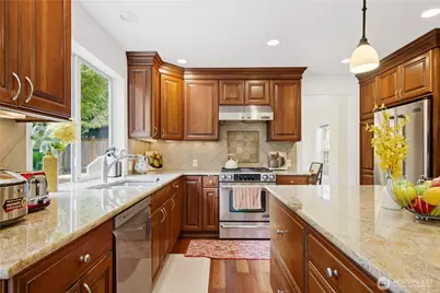 23030 NE 13th Street, Sammamish, WA 98074 - Photo 4