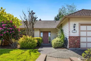 826 169th Pl SW, Lynnwood, WA 98037 - Photo 2