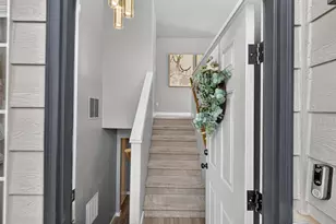 13018 42nd Ave SE, Everett, WA 98208 - Photo 2
