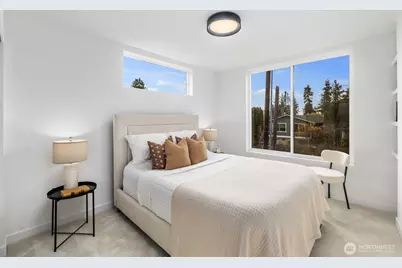 520 N 102nd Street, Seattle, WA 98133 - Photo 14