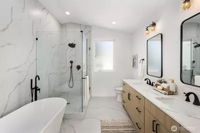 520 N 102nd Street, Seattle, WA 98133 - Photo 10