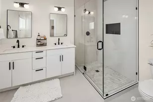 79 110th Ave SE, Bellevue, WA 98004 - Photo 22