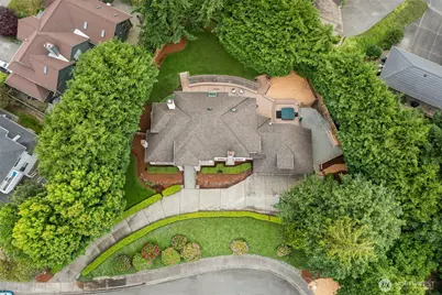 4651 171st Avenue SE, Bellevue, WA 98006 - Photo 2