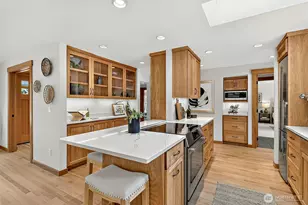 7247 SE 29th St, Mercer Island, WA 98040 - Photo 10
