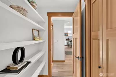 7247 SE 29th Street, Mercer Island, WA 98040 - Photo 14