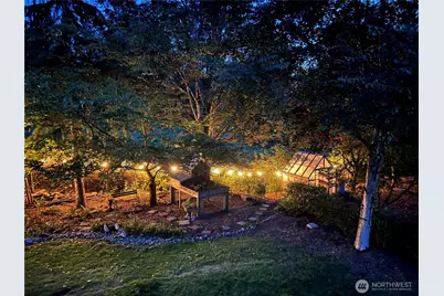 21043 NE 91st Street, Redmond, WA 98053 - Photo 28