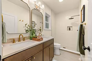 10733 Interlake Ave N, Seattle, WA 98133 - Photo 14