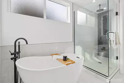 12011 36th Avenue NE, Seattle, WA 98125 - Photo 20
