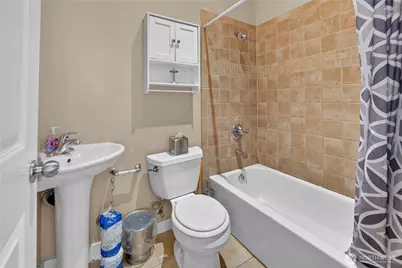226 B 26th Avenue E, Seattle, WA 98112 - Photo 18