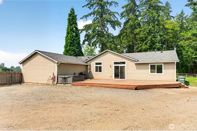 10516 36th Street E, Edgewood, WA 98372 - Photo 12