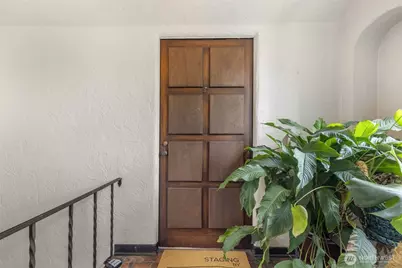 4204 11th Avenue NE #17, Seattle, WA 98105 - Photo 6