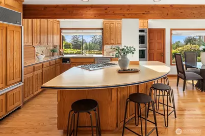 9636 NE 30th Place, Clyde Hill, WA 98004 - Photo 16