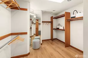 9636 NE 30th Pl, Clyde Hill, WA 98004 - Photo 30