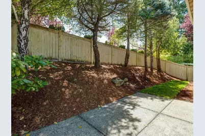 2058 211th Place SE, Sammamish, WA 98075 - Photo 26