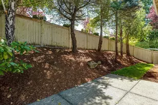 2058 211th Pl SE, Sammamish, WA 98075 - Photo 26