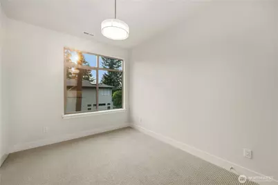 12315 NE 70th Lane #2, Kirkland, WA 98033 - Photo 24