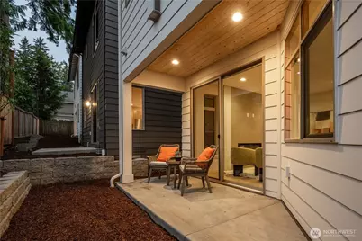 12315 NE 70th Lane #2, Kirkland, WA 98033 - Photo 30