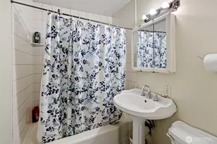 1911 Sheridan Rd, Bremerton, WA 98310 - Photo 12