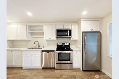 1111 34th Avenue, Seattle, WA 98122 - Photo 6