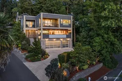 11822 Holmes Point Drive NE, Kirkland, WA 98034 - Photo 1