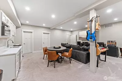 11822 Holmes Point Drive NE, Kirkland, WA 98034 - Photo 34