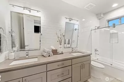 11822 Holmes Point Drive NE, Kirkland, WA 98034 - Photo 30