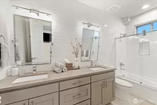 11822 Holmes Point Dr NE, Kirkland, WA 98034 - Photo 30