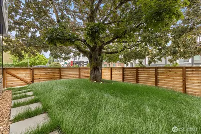7009 9th Avenue NE, Seattle, WA 98115 - Photo 26