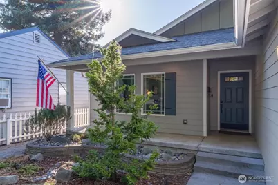527 26th Avenue, Longview, WA 98632 - Photo 2