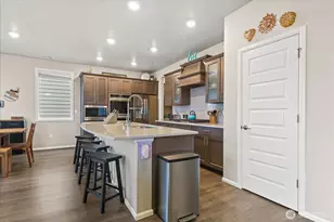 932 121st Ave SE, Lake Stevens, WA 98258 - Photo 10