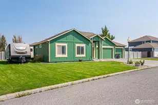 121 Scenic Dr NE, Moses Lake, WA 98837 - Photo 2