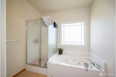 121 Scenic Drive NE, Moses Lake, WA 98837 - Photo 24