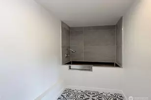 7008 Linden Ave N, Seattle, WA 98103 - Photo 38