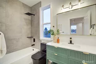 7008 Linden Ave N, Seattle, WA 98103 - Photo 22