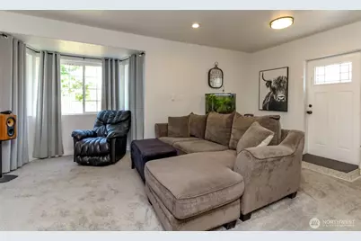 306 SW 1st Street, South Prairie, WA 98385 - Photo 8