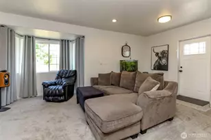 306 SW 1st St, South Prairie, WA 98385 - Photo 8