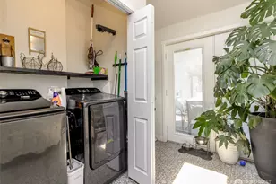 306 SW 1st St, South Prairie, WA 98385 - Photo 16