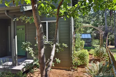 4194 Moorland Place, Clinton, WA 98236 - Photo 28