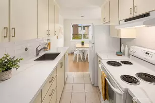 506 N 45th St, Seattle, WA 98103 - Photo 6