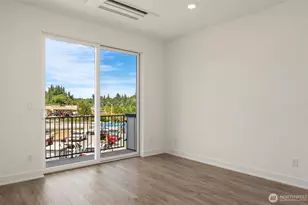 9007 NE 203rd Ln, Bothell, WA 98011 - Photo 12