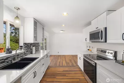 2102 SW 322nd Street, Federal Way, WA 98023 - Photo 10