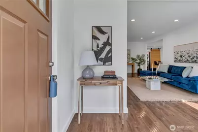 4406 S Othello Street, Seattle, WA 98118 - Photo 2