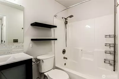 11325 19th Avenue SE #B304, Everett, WA 98208 - Photo 12