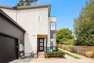 436 10th Avenue #B, Kirkland, WA 98033 - Photo 2