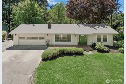 711 Eagle Cliff Rd NE, Bainbridge Island, WA 98110 - Photo 1