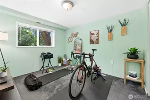 711 Eagle Cliff Rd NE, Bainbridge Island, WA 98110 - Photo 18