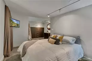900 Lenora St, Seattle, WA 98121 - Photo 16